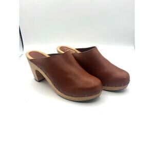 LL Bean Signature Leather And Wooden Clogs Womans‎ Size 10